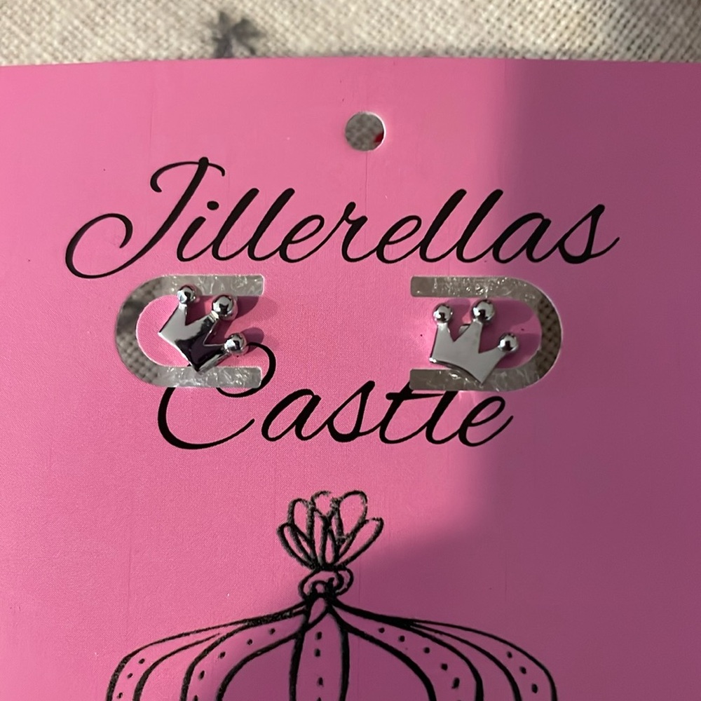 Sterling silver Jillerella’s Castle crown post earrings NIP 925 Princess Queen